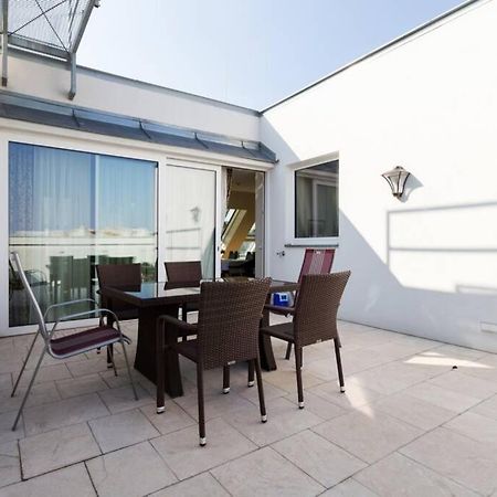 Appartement Grosses Penthouse #12 Mit Terrasse Und Aussicht à Vienne Extérieur photo